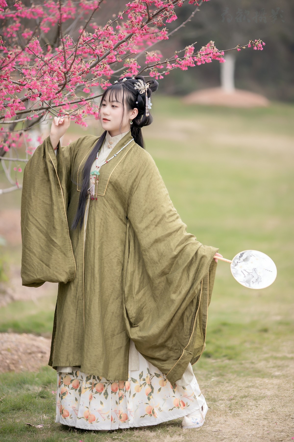 樱桃落尽春将困