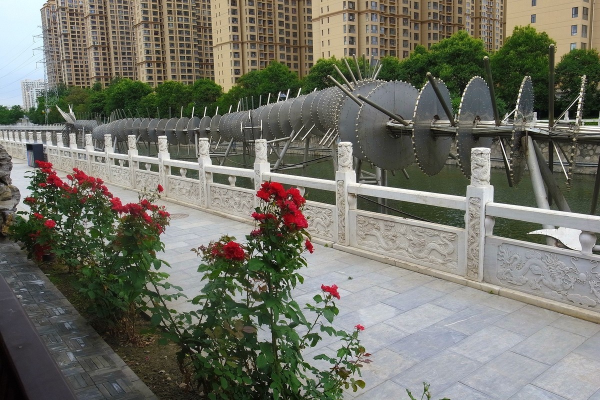 初夏·民心河畔