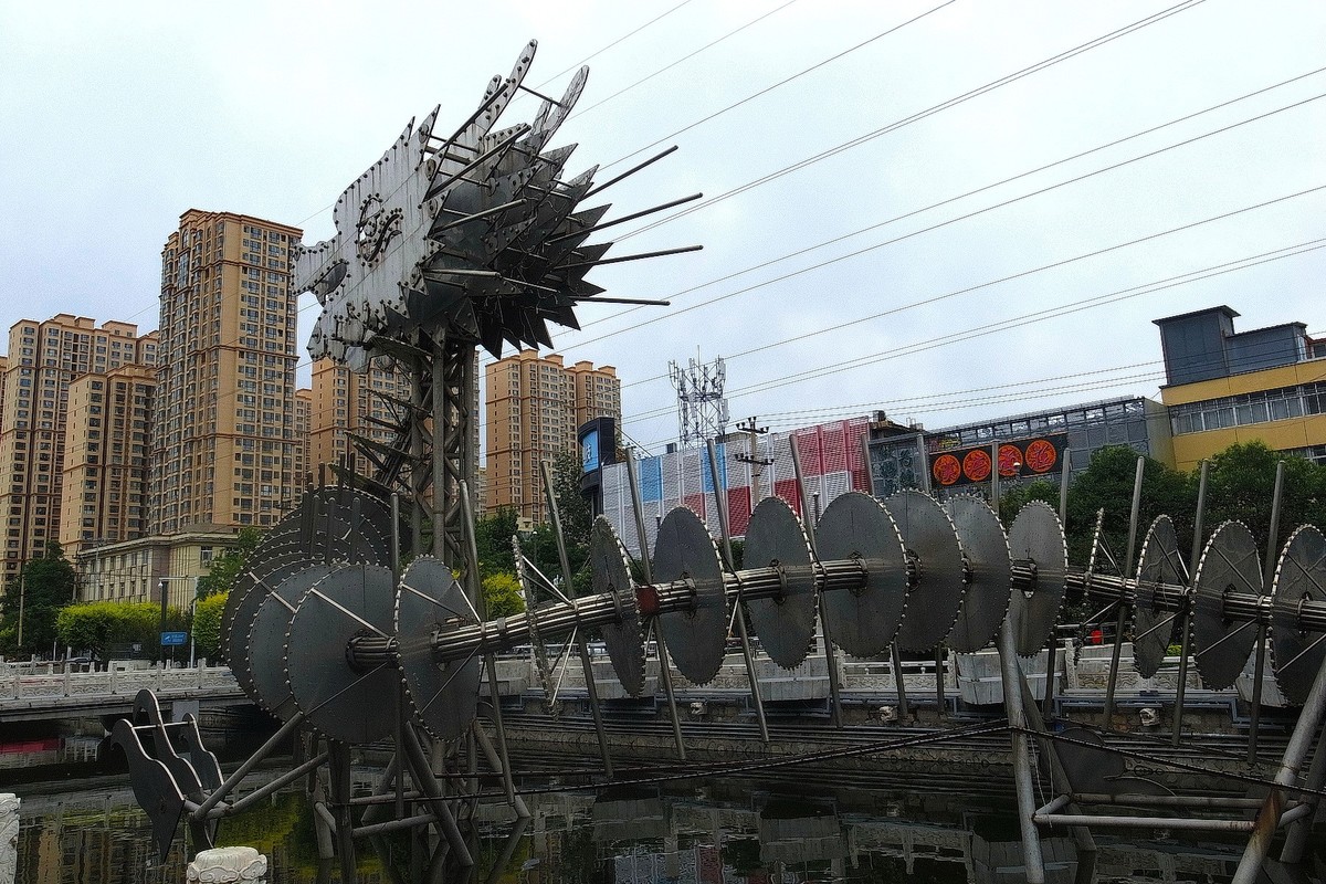 初夏·民心河畔