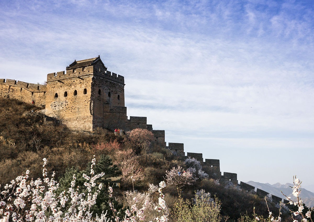 大美河北（1）金山岭长城的杏花节美景-----祝贺版主与影友们元旦快乐