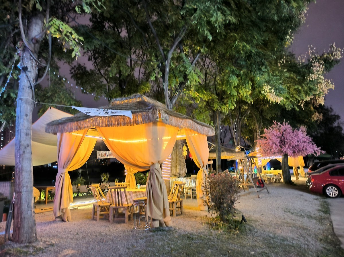 漫步星城 走街串巷（408）户外茶馆