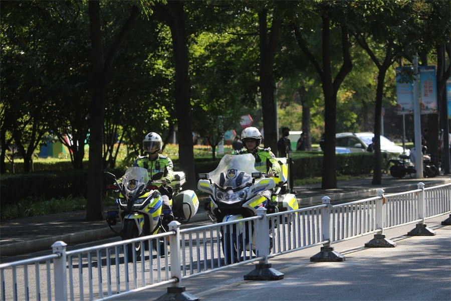 快闪2024年世界青年场地自行车锦标赛首日的画面