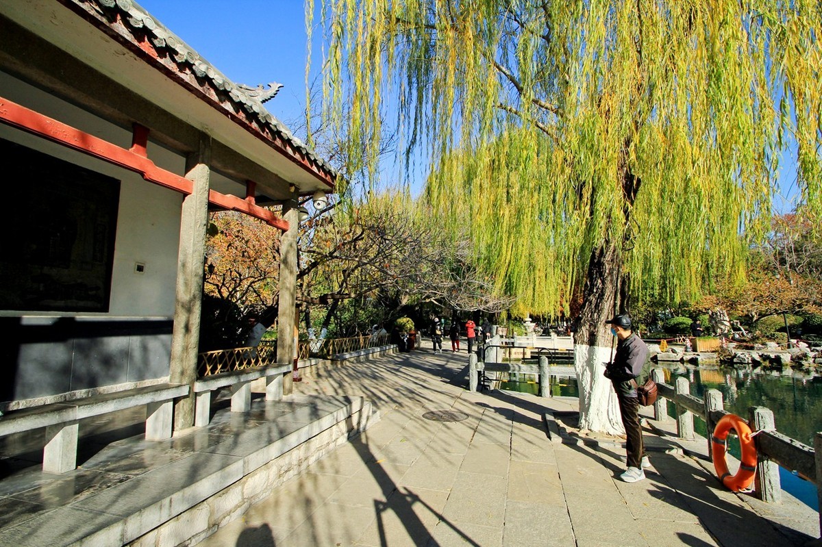 泉水清清——多彩五龙潭