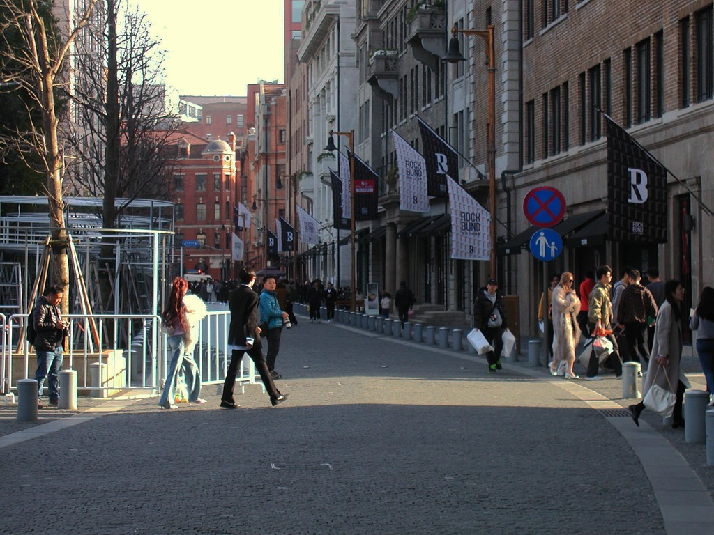 只有少得可怜的300万像素的雪景......