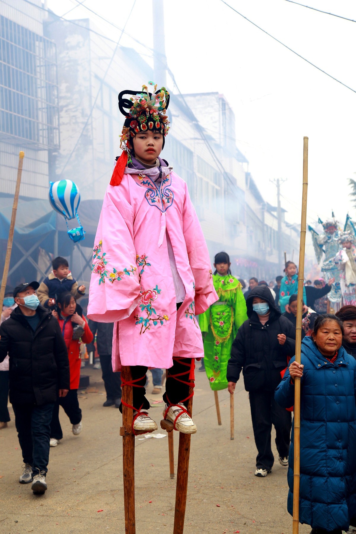 元宵节去乡镇扫街，这种场面城市里见不到了！