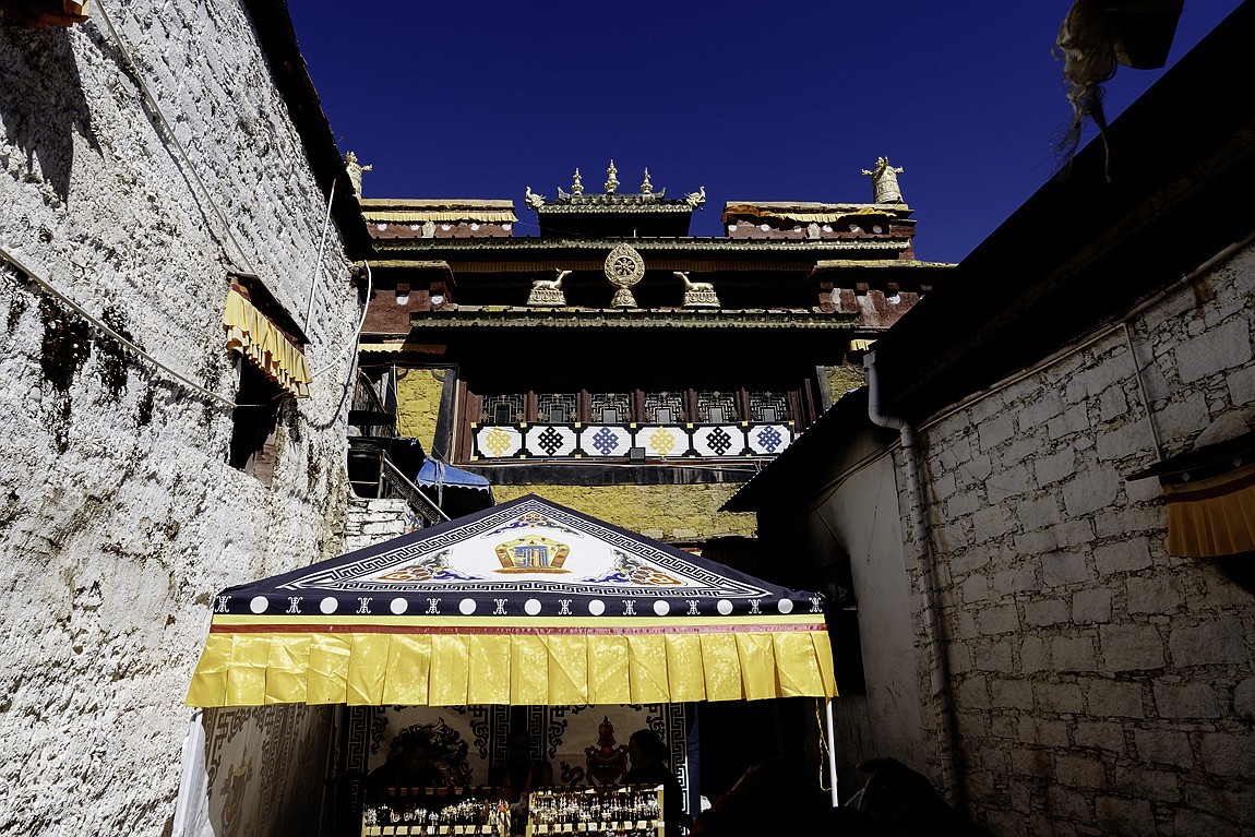 行走在318国道【26】天空之城【理塘--勒通古镇】