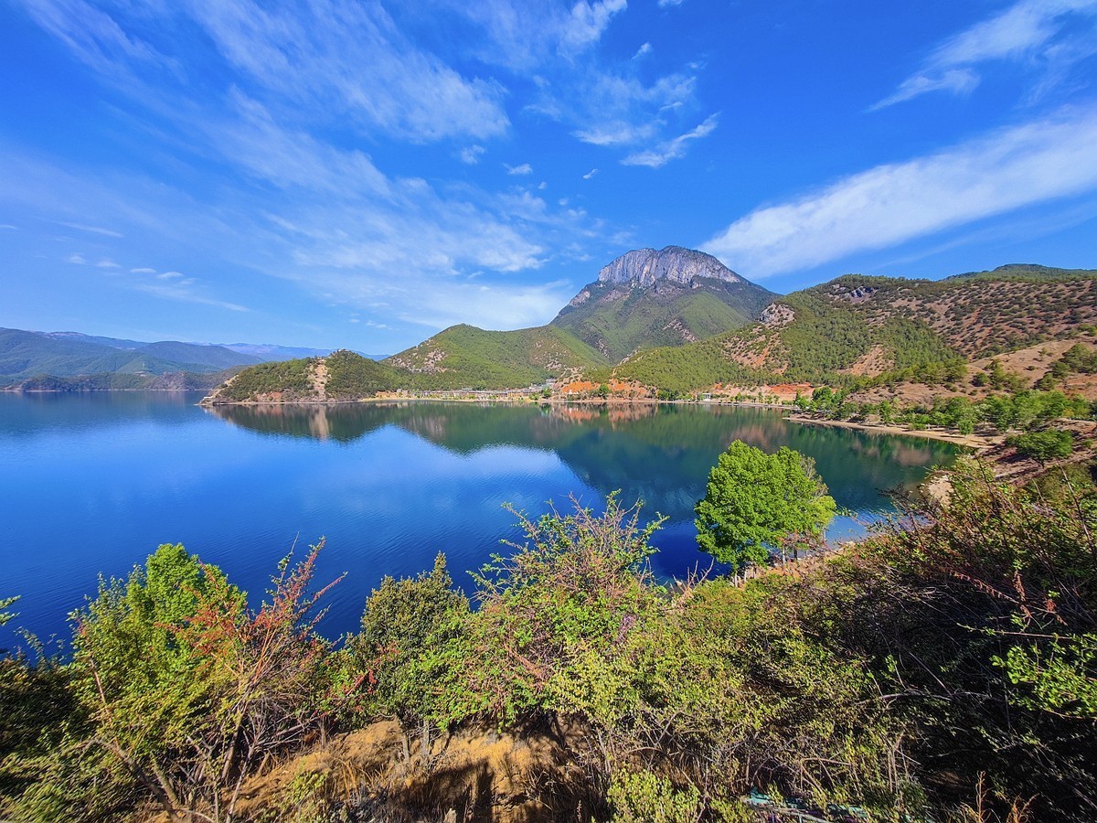 蜀滇黔渝鄂骑游随拍2——泸沽湖视角