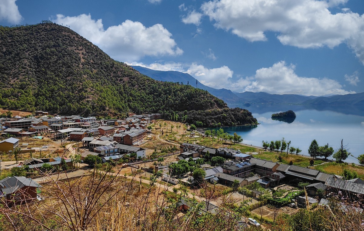 蜀滇黔渝鄂骑游随拍2——泸沽湖视角