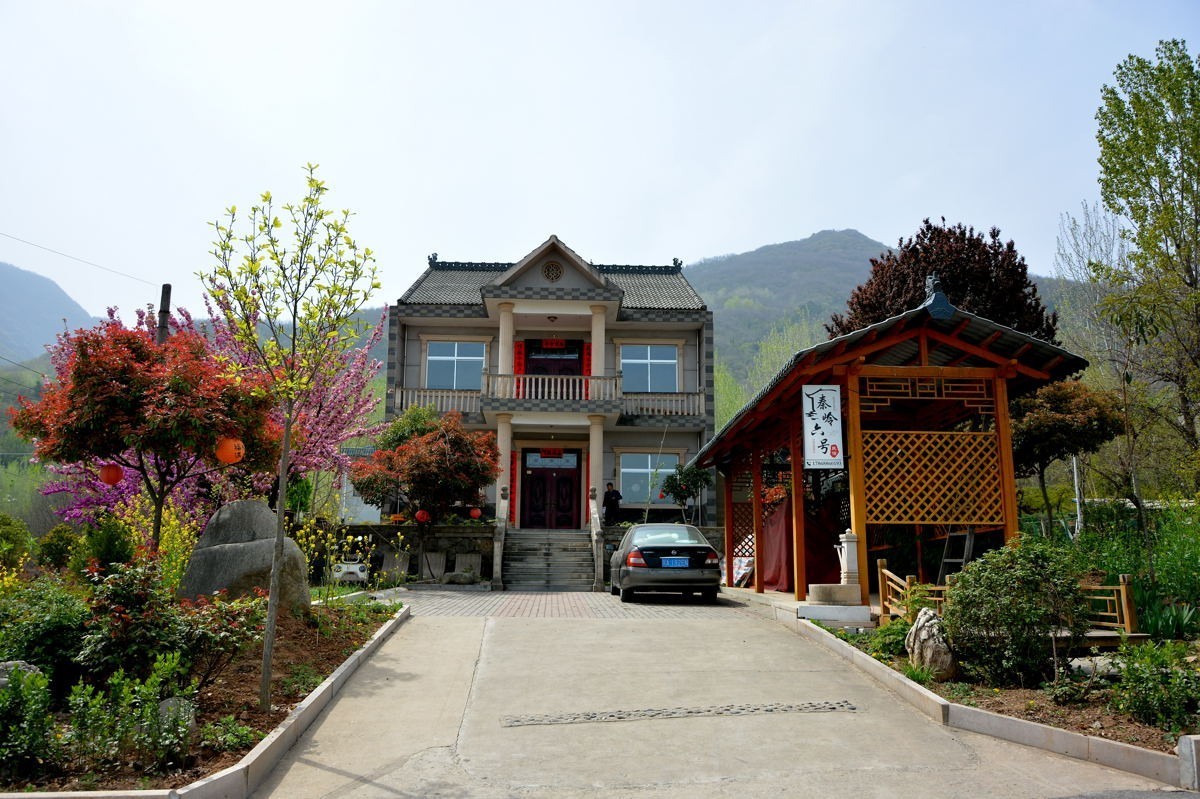 秦岭山麓看到的