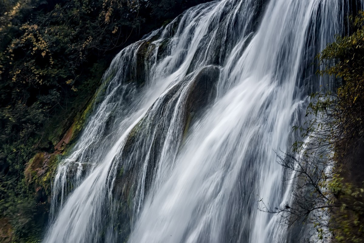 云南罗平 · 九龙瀑布群（春）