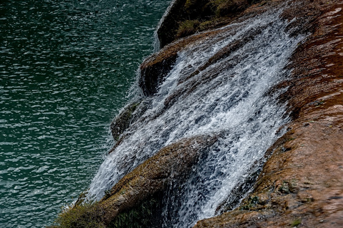 云南罗平 · 九龙瀑布群（春）