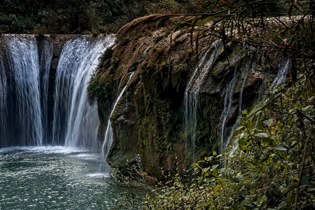 云南罗平 · 九龙瀑布群（春）