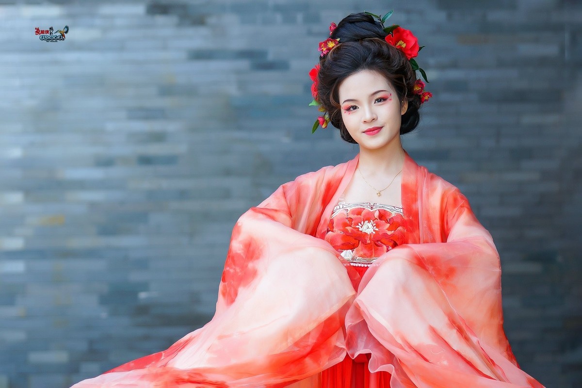 【倾城舞】---芳芳