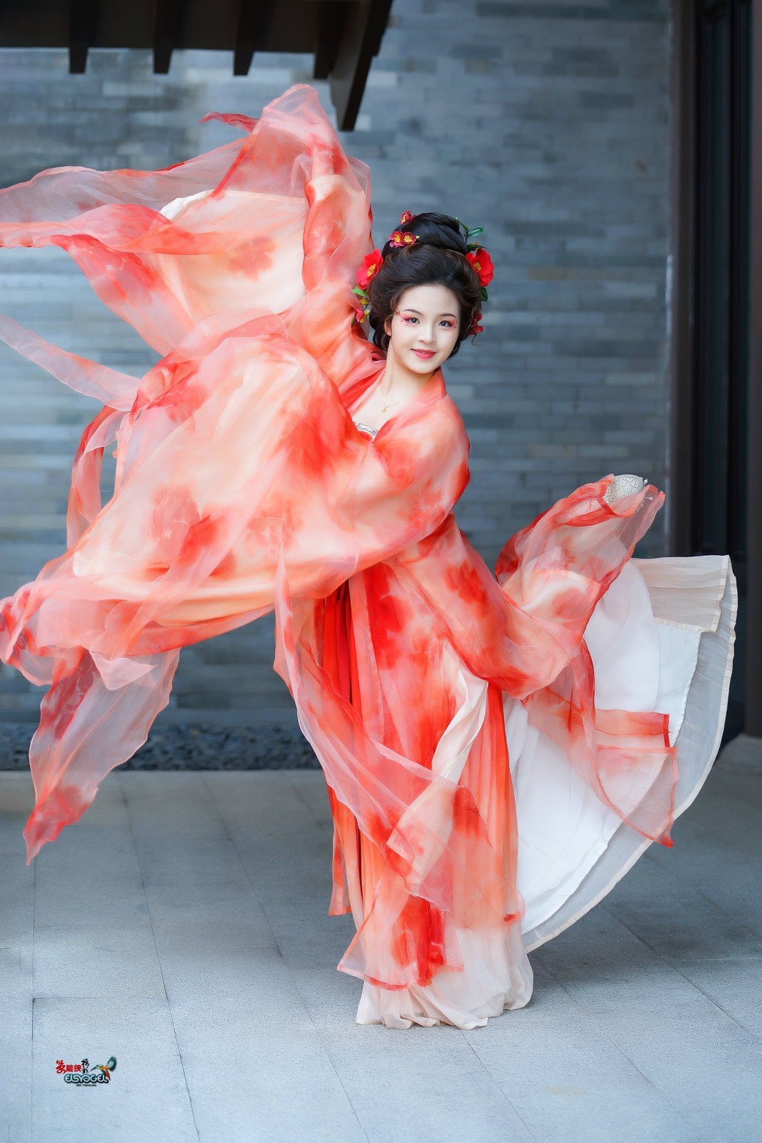 【倾城舞】---芳芳