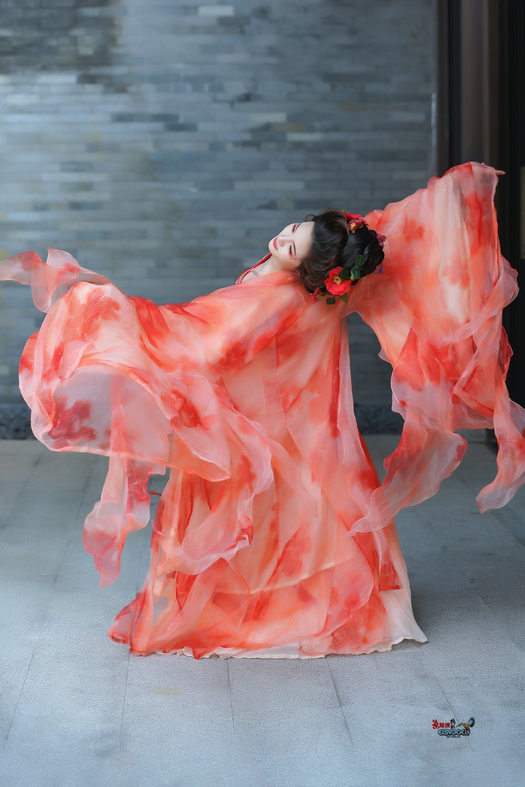 【倾城舞】---芳芳