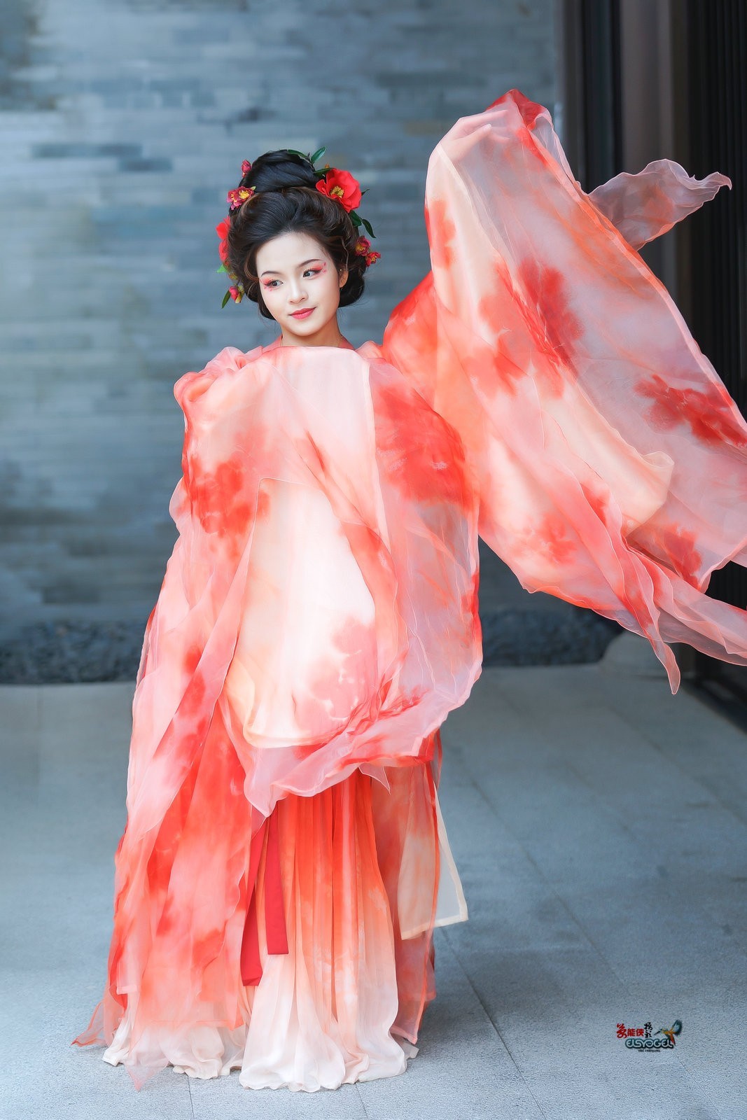 【倾城舞】---芳芳