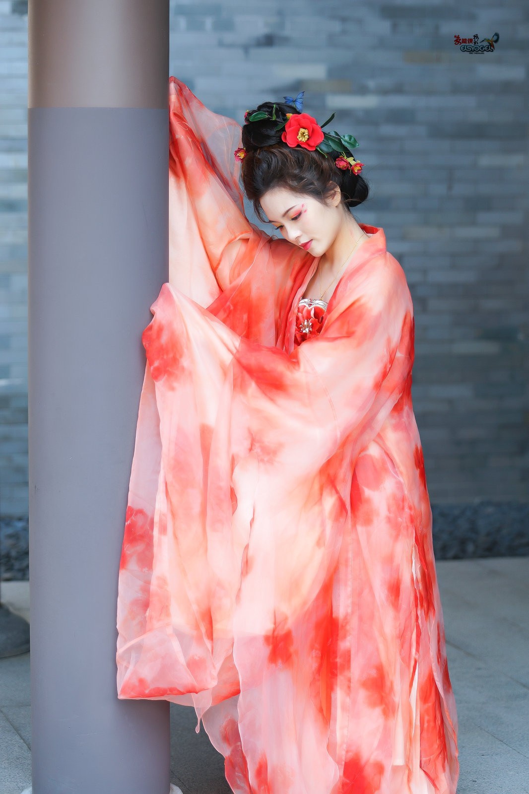 【倾城舞】---芳芳