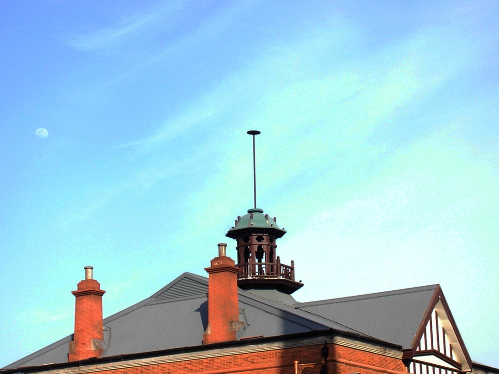 只有少得可怜的300万像素的雪景......