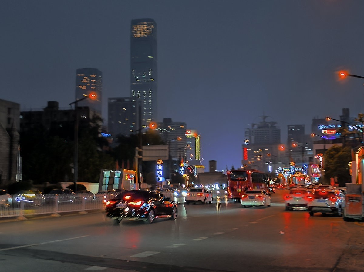 漫步星城 走街串巷（557）风吹到了长沙