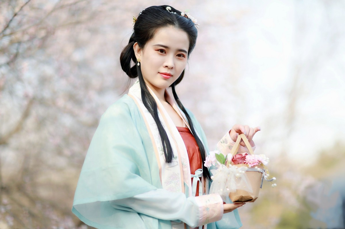 山桃花开时节