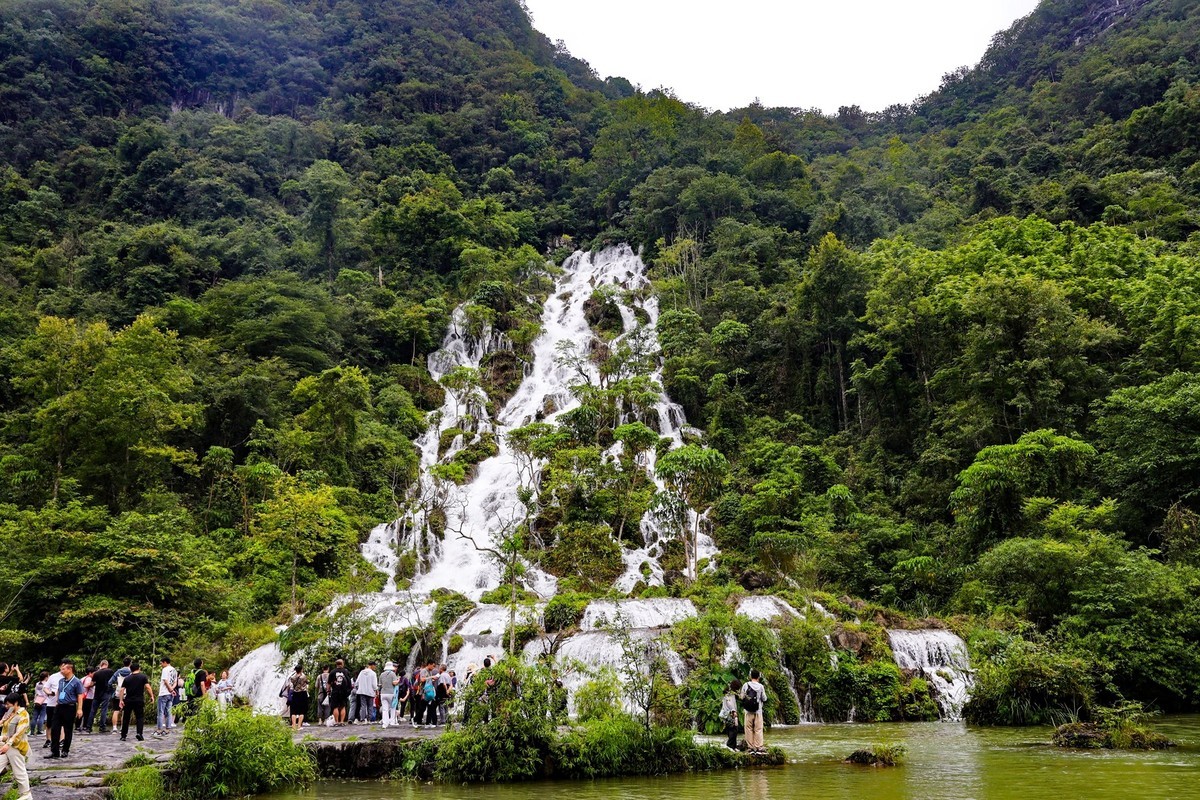 荔波小七孔翠谷瀑布7