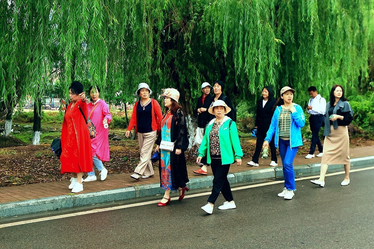 记实——喜乐年华乐团游邛海大石板村（完）