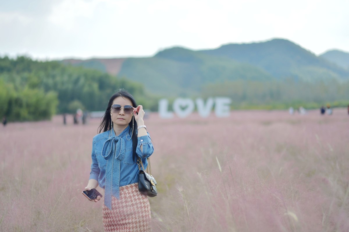 致自己之六：中年少女也可以在皖南的粉黛里风情万种！70-200原片直出