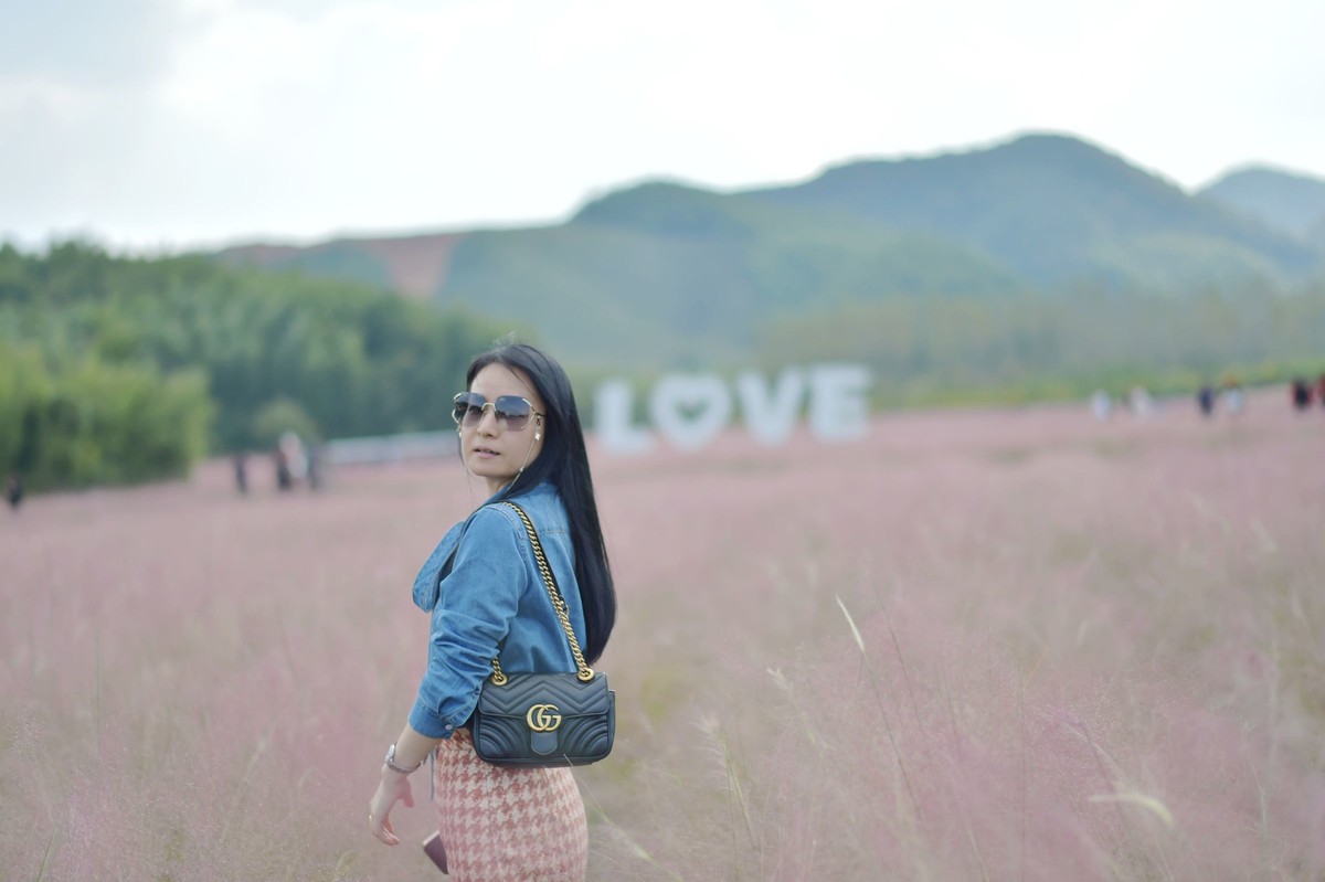 致自己之六：中年少女也可以在皖南的粉黛里风情万种！70-200原片直出