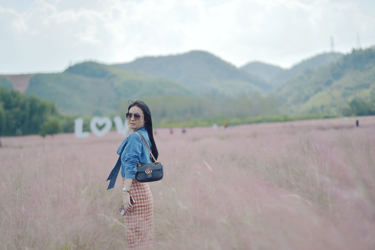 致自己之六：中年少女也可以在皖南的粉黛里风情万种！70-200原片直出