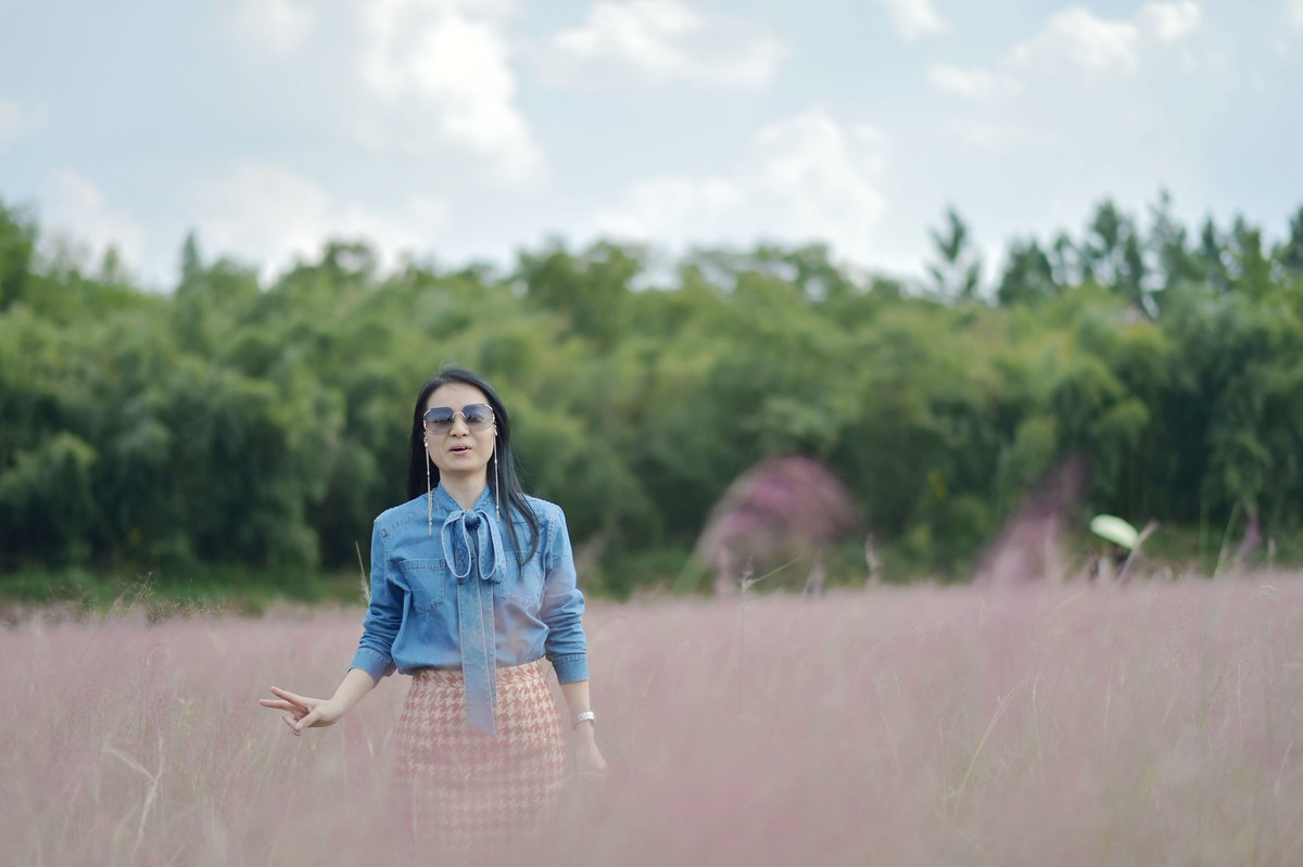 致自己之六：中年少女也可以在皖南的粉黛里风情万种！70-200原片直出