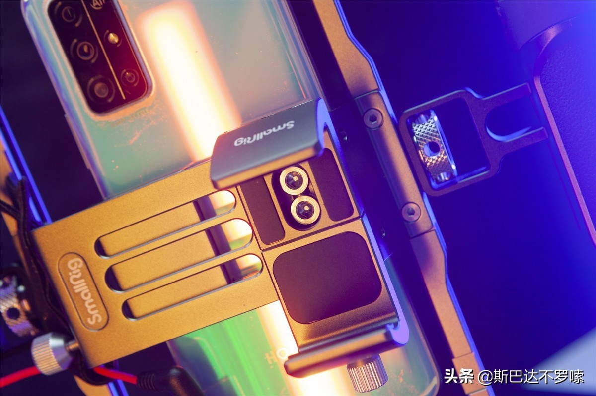 6 5 收藏 分享 Up主必备神器——斯莫格手机vlog+便携直播专业支架