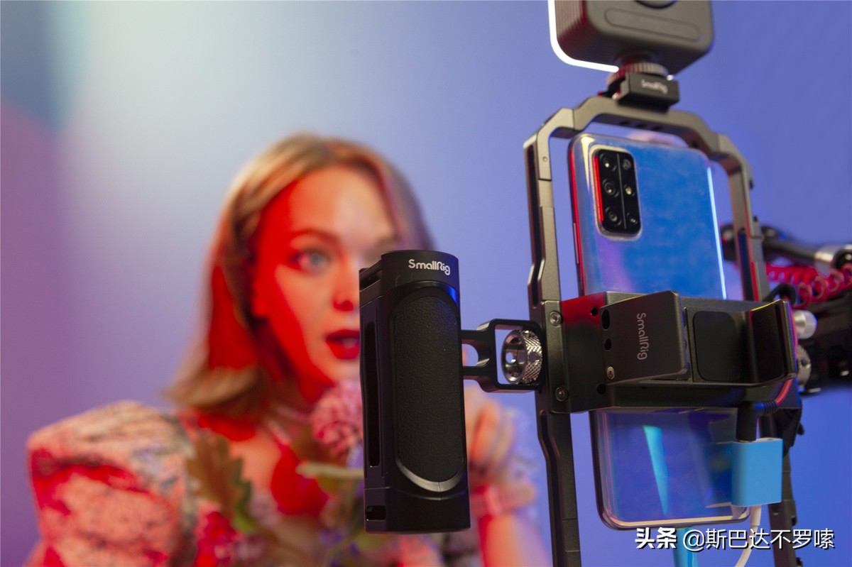 6 5 收藏 分享 Up主必备神器——斯莫格手机vlog+便携直播专业支架