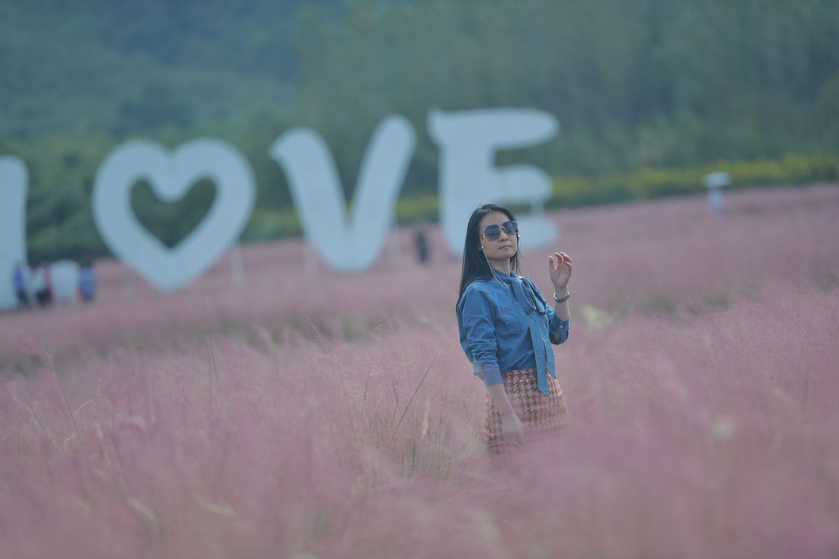 致自己之六：中年少女也可以在皖南的粉黛里风情万种！70-200原片直出