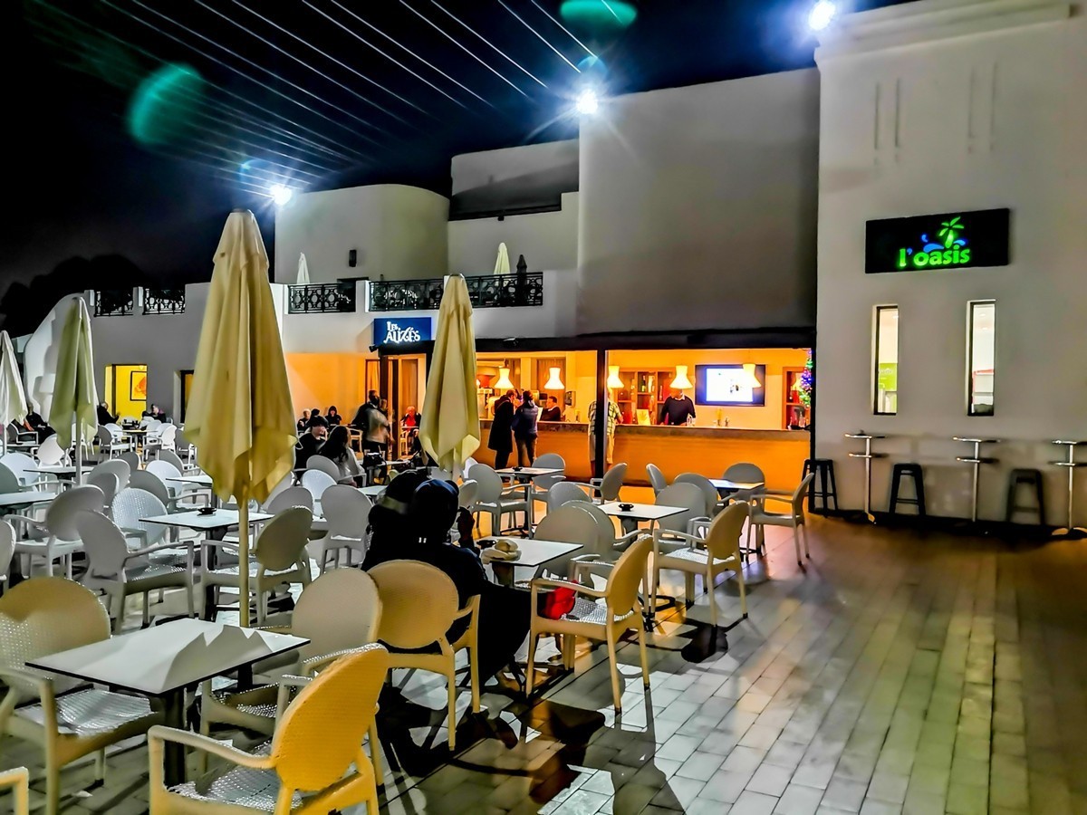 携“阿加迪尔随拍”-- 祝师友兔年吉祥，健康平安！！！