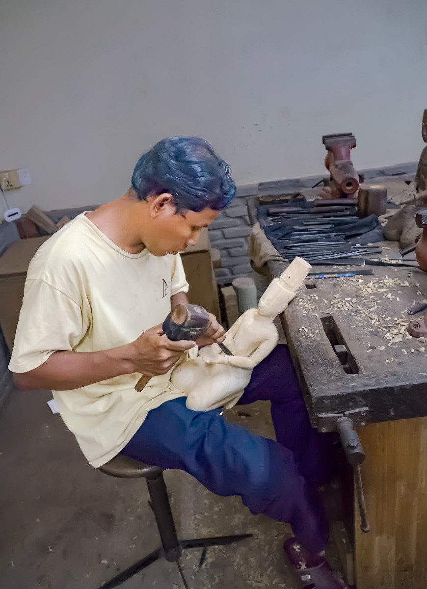 外国风情（34）-----柬埔寨特种技校（失语）的学生们