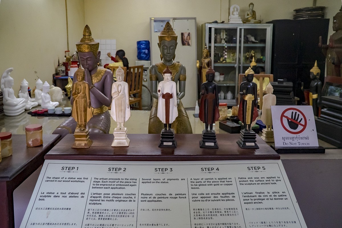 外国风情（34）-----柬埔寨特种技校（失语）的学生们