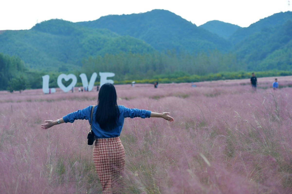 致自己之七：中年少女也可以在皖南的粉黛里风情万种！70-700/14-24原片直出