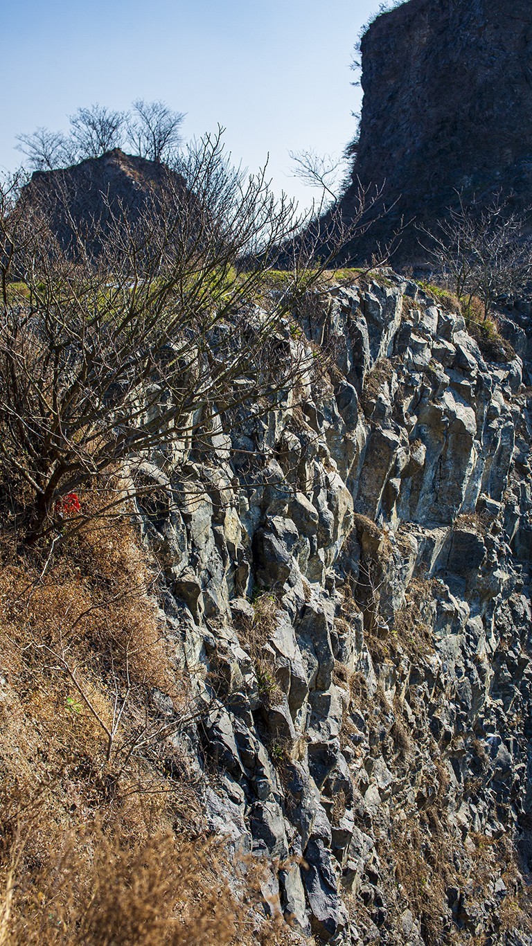 南京六。合西阳山矿坑石柱林