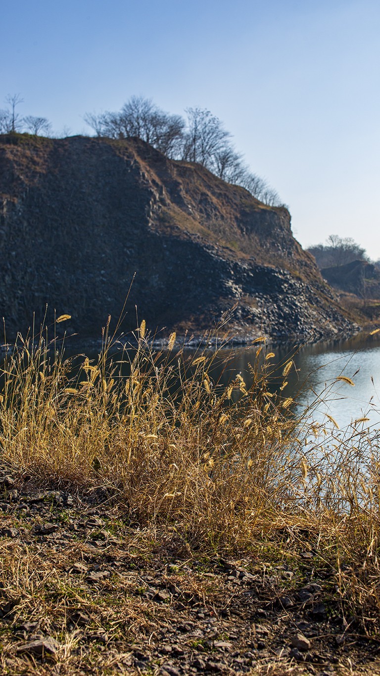 南京六。合西阳山矿坑石柱林