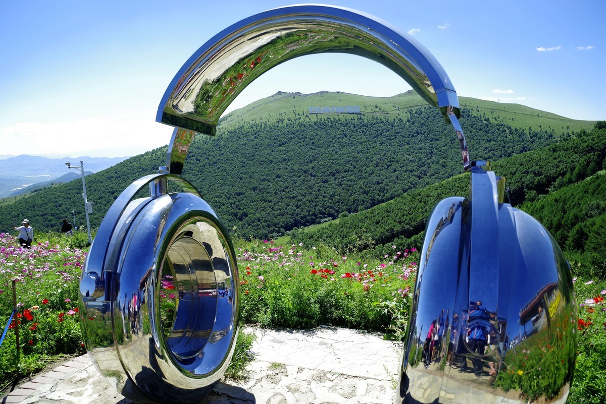 2023——河北省崇礼太舞小镇，到达山顶，这里的风景独好