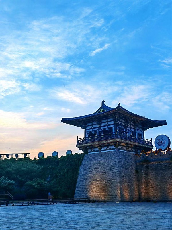 襄阳盛世唐城（请假）