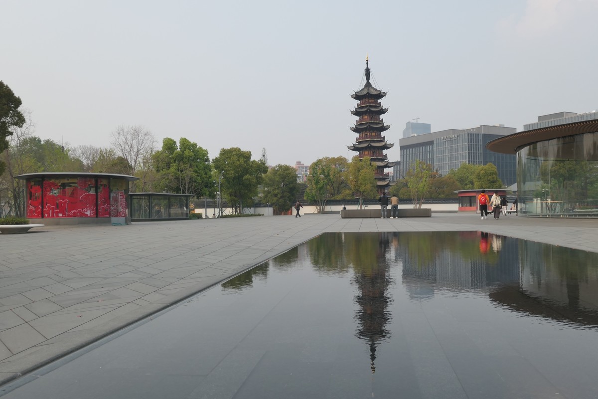 【上海龙华宝塔】——摄于上海龙华寺