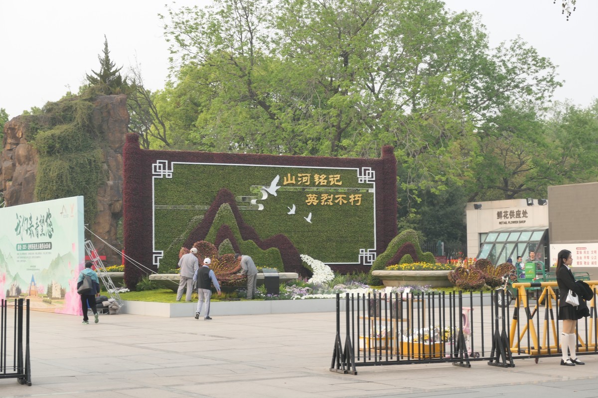 【上海龙华宝塔】——摄于上海龙华寺