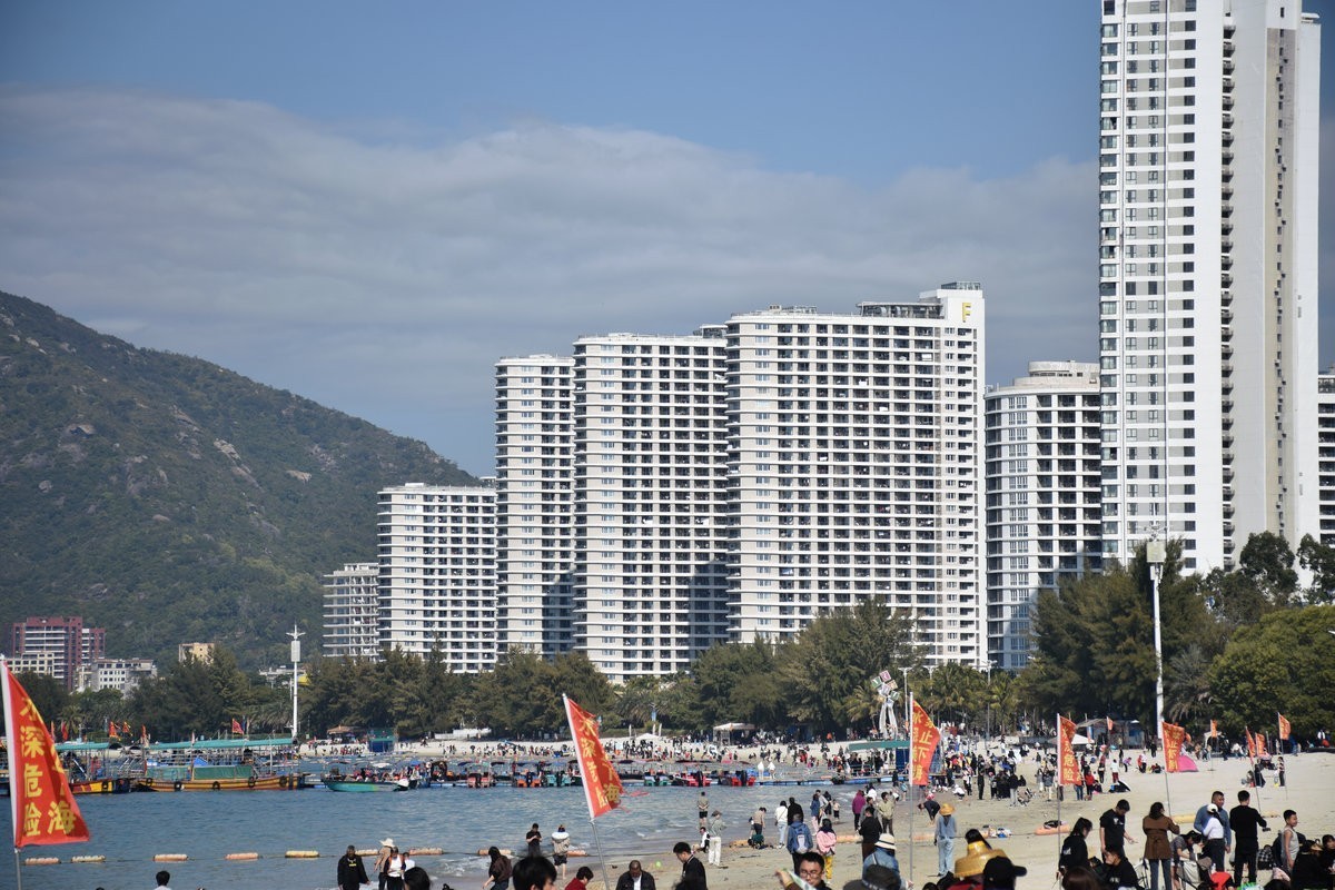 2025春节 广东行（91）巽寮湾艺术银滩路