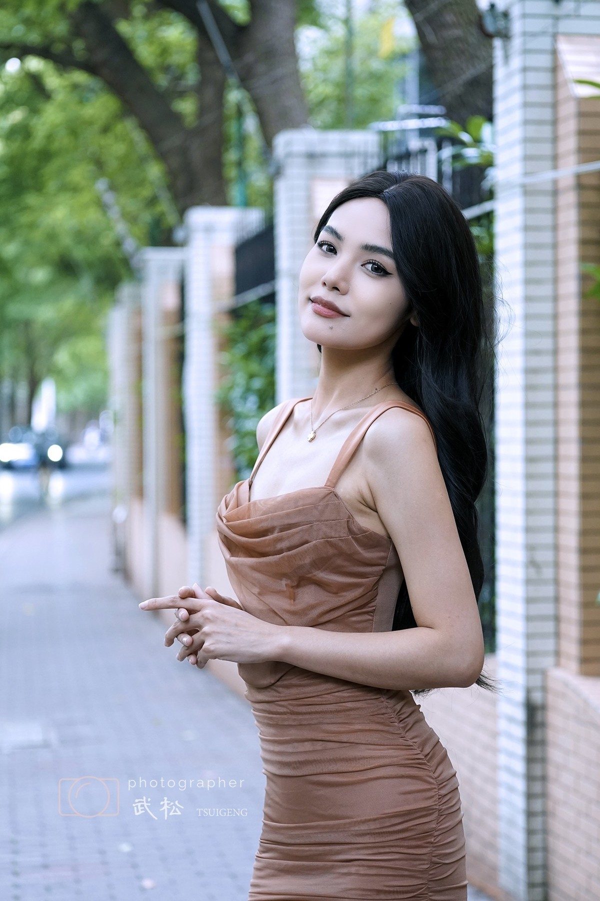 超模羽昕（常规修图和AI修图对比）