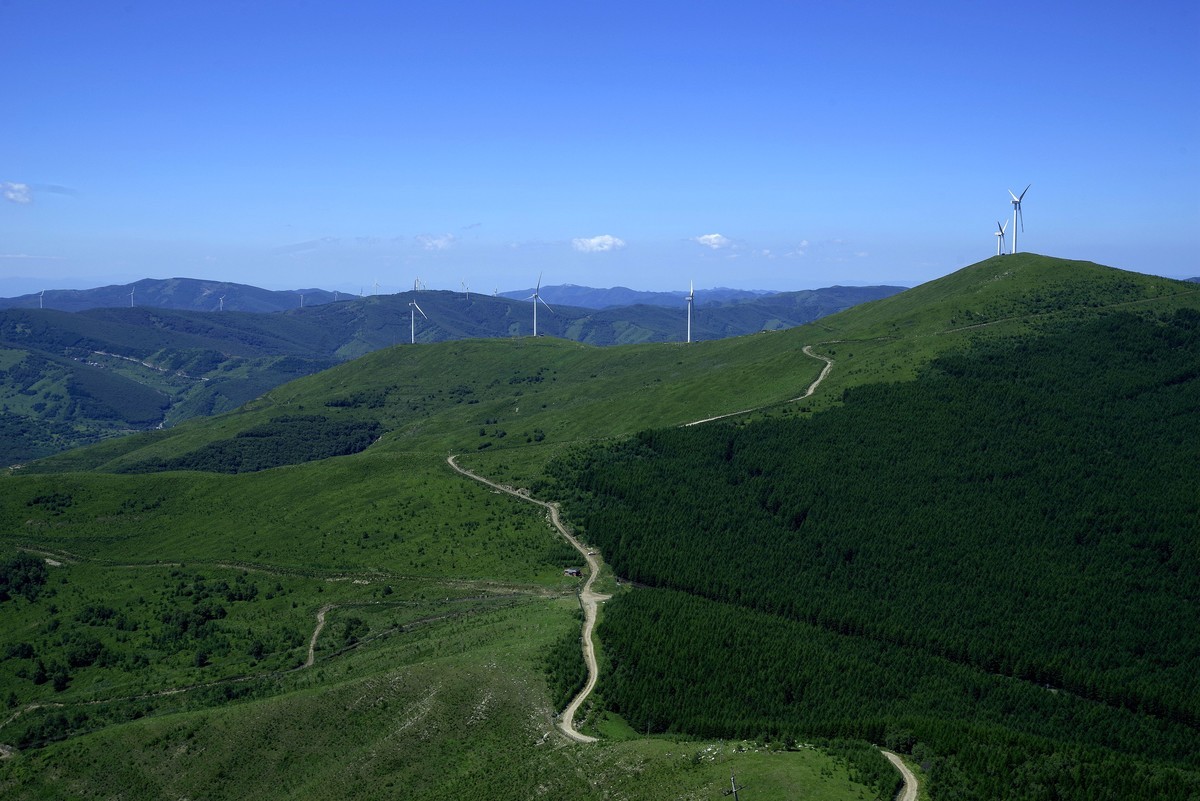 2023——河北省崇礼太舞小镇，到达山顶，这里的风景独好