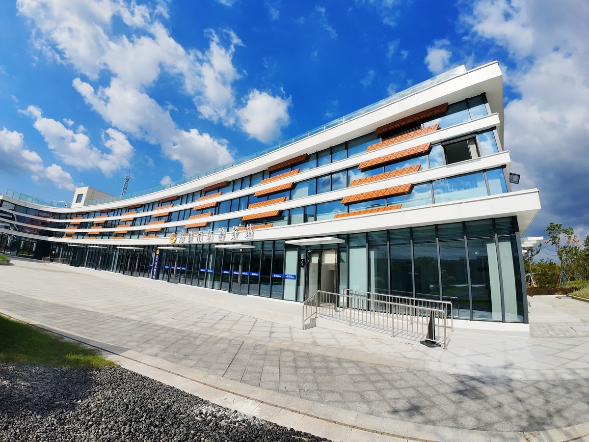 安徽实现县县通高铁，皖南宁国市高铁于10月11日正式通车！（大疆ACT4拍摄）