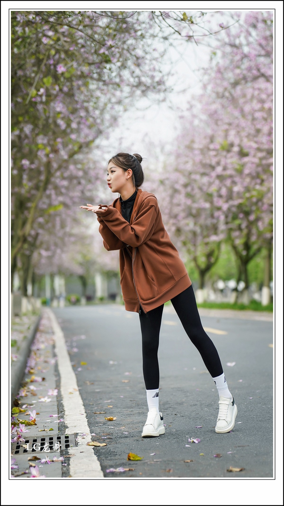 《春满校园系列》之八 彦彦