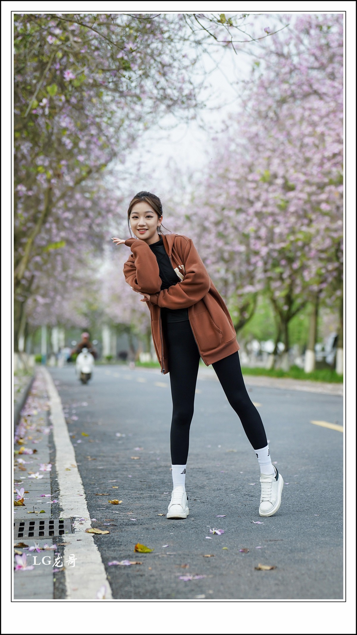 《春满校园系列》之八 彦彦