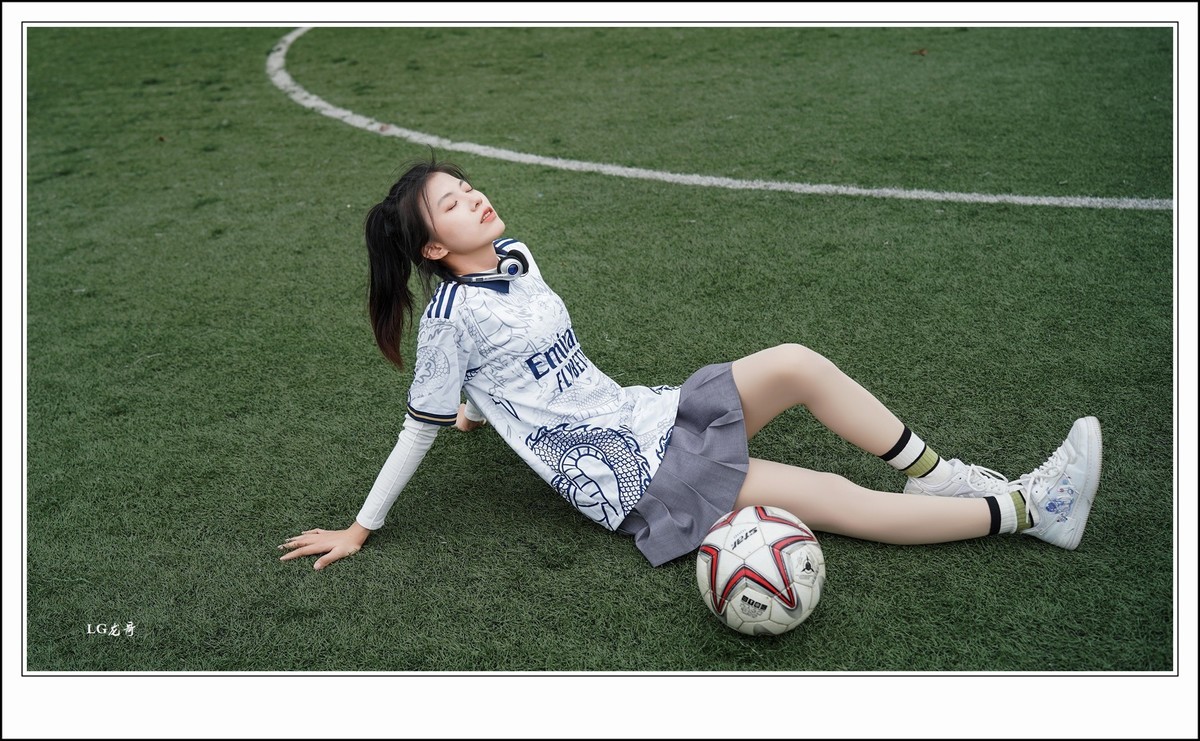 《春满校园系列》之九 小玉